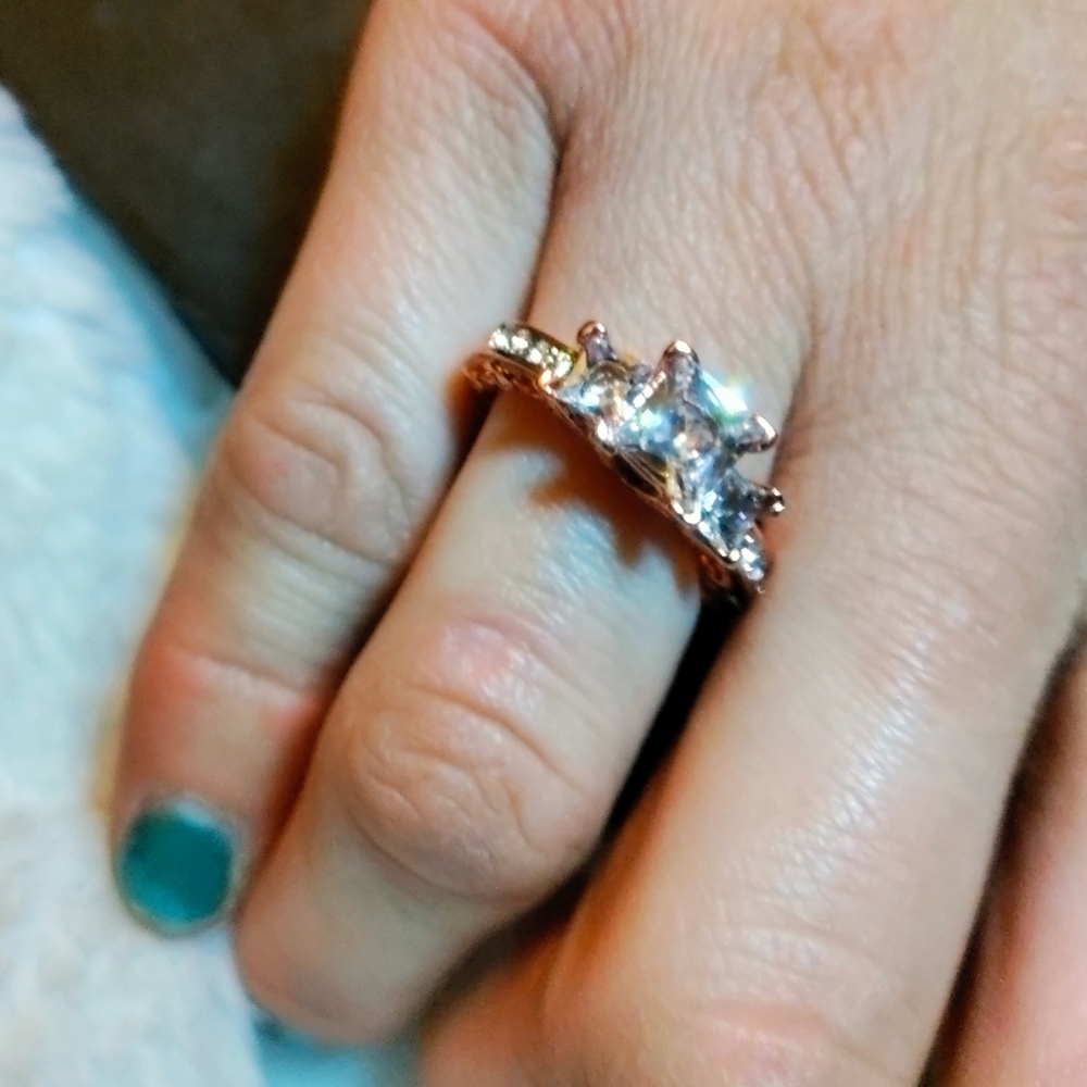A size 7 1/2 Rose gold ring